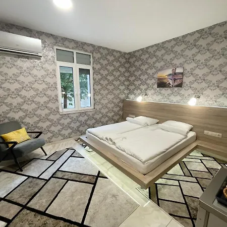 Homestay De Luxe Burgas, Center